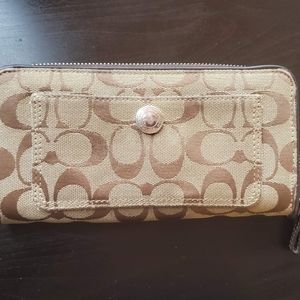COACH SIGNATURE CANVAS ZIP AROUND WALLET